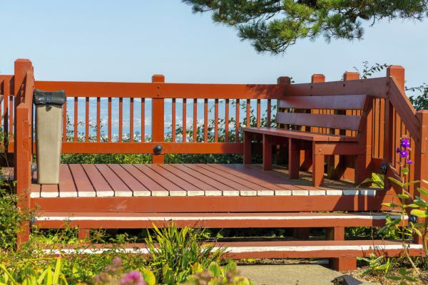 Redwood Deck Construction in Truckee