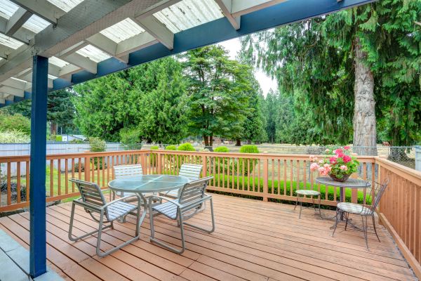Deck Carpentry Service in Truckee